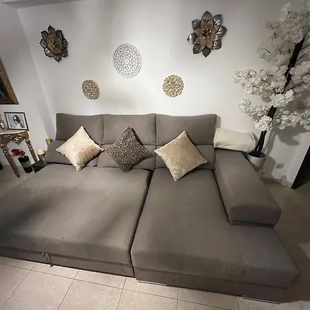 Sun And Ocean House With 2 Bathrooms بيت للعطل